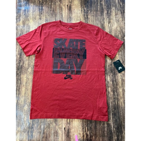 XL Boys Nike SB Skate Everyday Tee Shirt - Picture 1 of 1